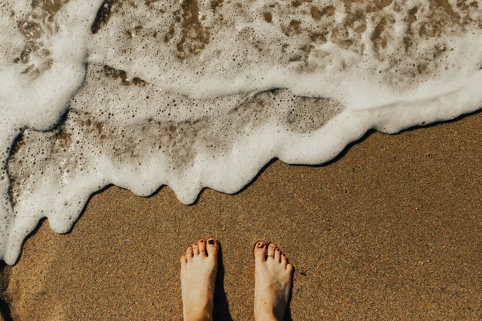 10 Tips for Staying Sand-Free After the Beach